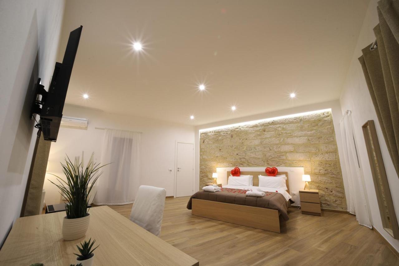 Bosco Suites Carini Bagian luar foto