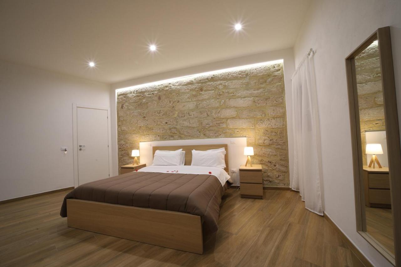 Bosco Suites Carini Bagian luar foto