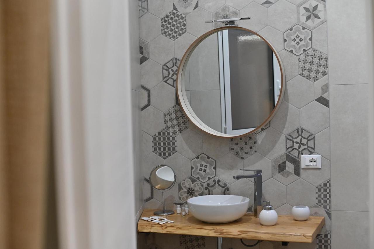 Bosco Suites Carini Bagian luar foto