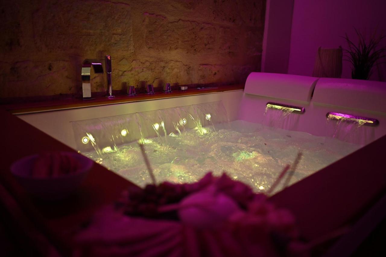 Bosco Suites Carini Bagian luar foto