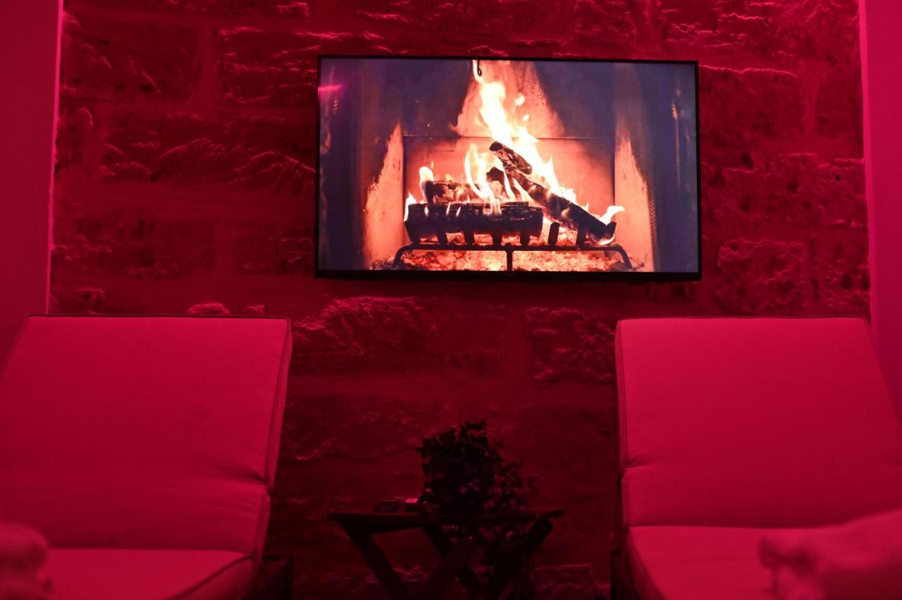 Bosco Suites Carini Bagian luar foto